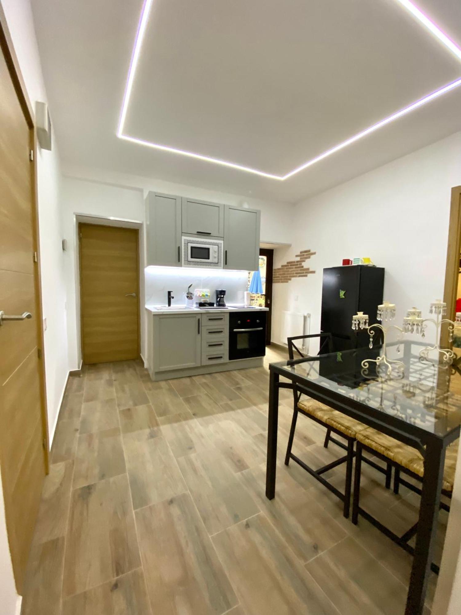 Apartamento Banos Arabes De Cenizal Antes Plaza De Las Fuentes Toledo Bagian luar foto