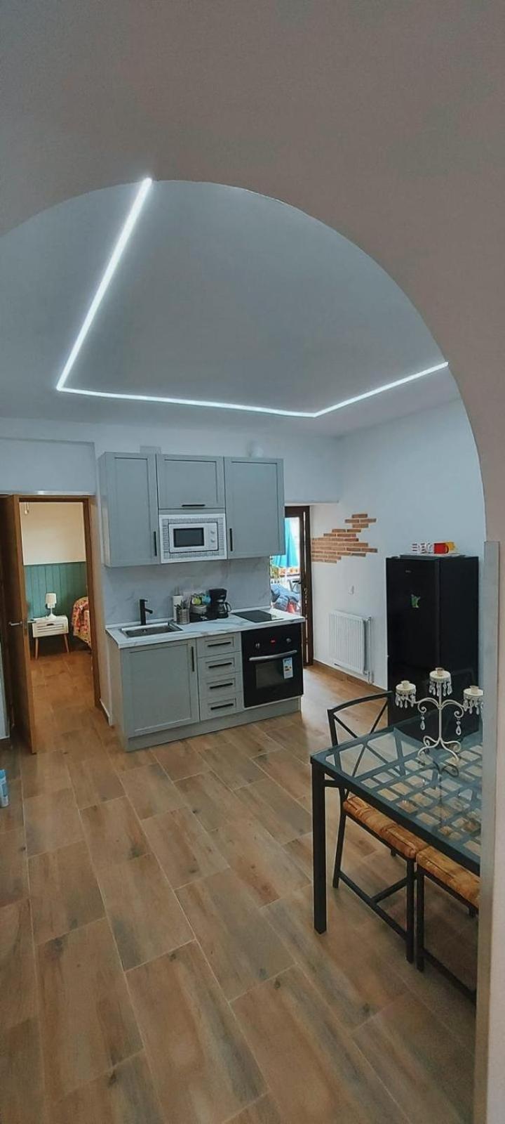 Apartamento Banos Arabes De Cenizal Antes Plaza De Las Fuentes Toledo Bagian luar foto